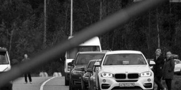 Seferberlik ilanı sonrası Ruslar ülkeden kaçıyor