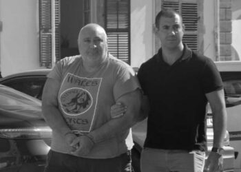 Soutzis halen tutuklu: “Mahkeme süreci kasıtlı olarak geciktiriliyor”