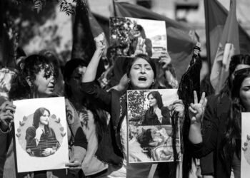 İran’da protestolar sürüyor: 27’si çocuk 215 insan öldürüldü