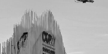 “Dünyayı kurtaracak olan kâr değil, insanlardır”