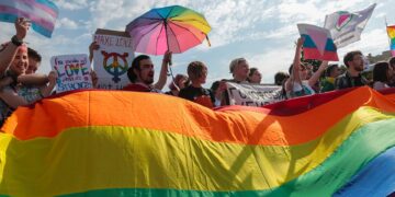 Rusya Meclisi’nden yetişkinler için ‘LGBTİ+ propagandası’ yasağı