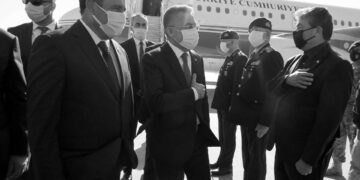 Geldi, tehdit etti, gitti