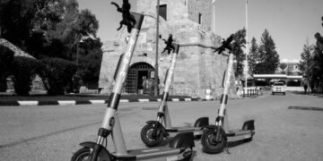 Lefkoşa sokaklarında bir ucube