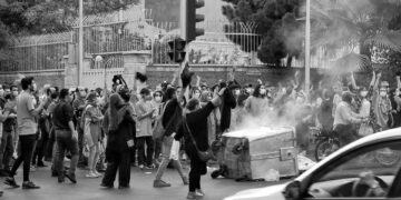İran’da ‘Mahsa Amini’ protestocularına ilk idam cezası infaz edildi