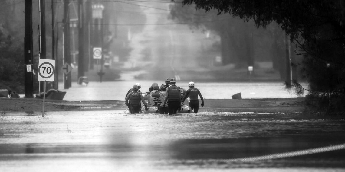 Dünya aşırı hava olaylarına teslim: Aşırı soğuklar, rekor sıcaklar, dinmeyen fırtınalar