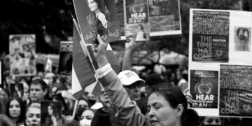 İran’da 3 kadın gazeteci tutuklandı