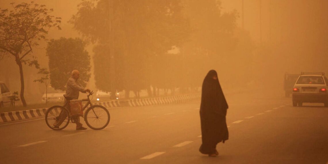İran Huzistan’da bir günde 600’e yakın kişi hava kirliliği nedeniyle hastanelik oldu