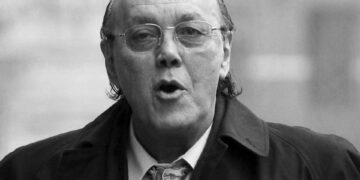 Asil Nadir devleti mahkemeye veriyor