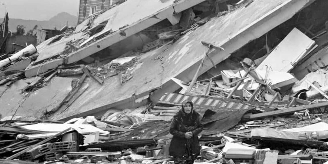 Suriyeli mültecilerin cenazeleri sokak ortasında bekliyor