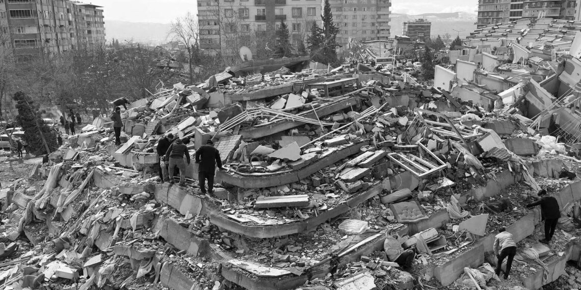 Depremde ölü sayısı 25 bine yaklaşırken raporlar hükümetin suçunu ortaya koyuyor | Ulaş Ateşçi | WSWS