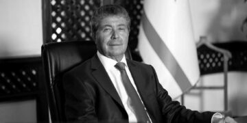 Maaş kesintisine ilişkin kararname ve yasa tasarısı geri çekildi