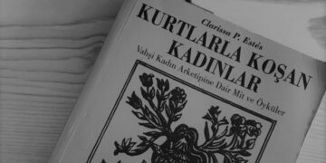 Kurtlarla koşan kadınlar