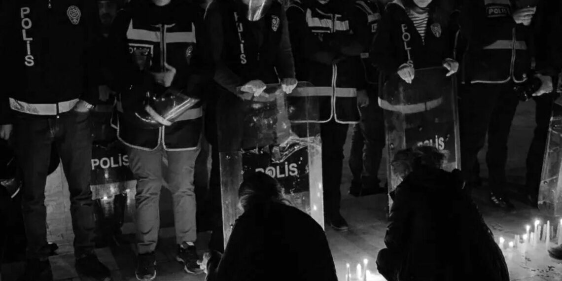 Türkiye’de kadınlar engellere rağmen bir arada