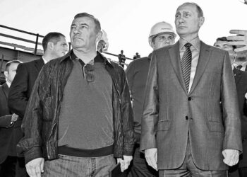 Oligarklar’ın Kıbrıs’ta kara parasına ulaşıldı