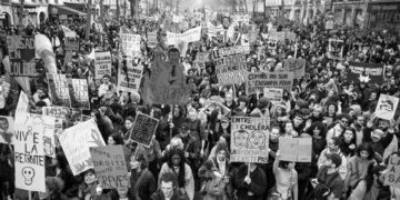 1 milyon emekçi Macron’un emeklilik yasasına karşı sokaktaydı