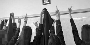 İran’da 400’den fazla kız öğrenci daha zehirlendi