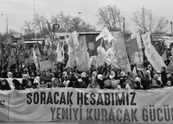 Kadınlar Kadıköy’de haykırdı: Soracak hesabımız, yeniyi kuracak gücümüz var!