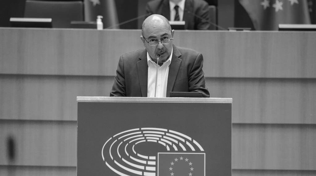 Kızılyürek: Karma evliliklerden doğanların Kıbrıs vatandaşlığından mahrum bırakılmaları hukuku çiğnemektir