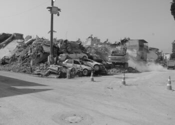 Zincir… | Sedat Yılmaz