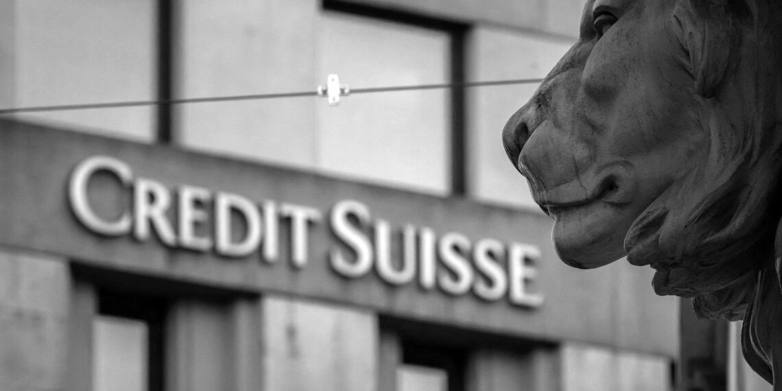 Credit Suisse kurtarılmasına rağmen banka hisseleri düşüyor