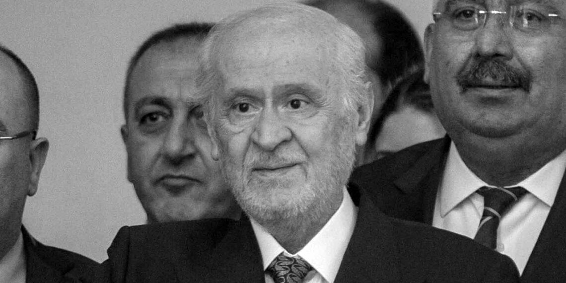 Bahçeli, Kıbrıslıtürklerin içişlerine karışılması gerektiğini gururla söyledi