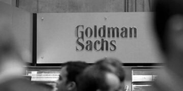 Goldman Sachs kadınlara daha az maaş verdiği gerekçesiyle tazminat ödeyecek