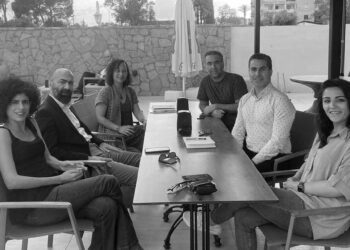 Kimliksizler Derneği ile Unite Cyprus Now aktivistleri biraraya geldi