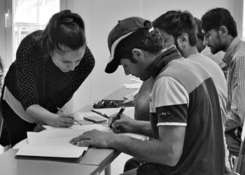 Yabancı dil eğitimi olarak Yunanca, orta eğitimde her okulda olmalı