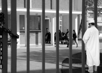 Türkiye’nin karanlık yolculuğu: İmamlar “manevi danışman” olarak okullara atanıyor