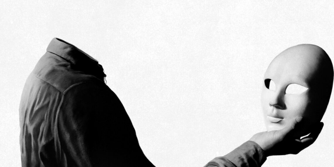 “Onları kendi evine götür” | Marinos Nomikos | To Thema Online [GR-TR]