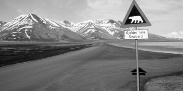 Svalbard: Küresel ısınmanın geleceğini görebileceğimiz Kuzey Kutbu Adaları