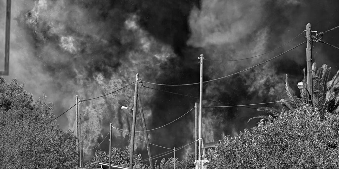 Yunanistan’daki yangınlar kontrol altına alınamıyor