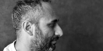 “Tesettürünüzün gericiliğin sembolüymüş gibi yansıtılmasını istemiyorsanız bu zihniyetle birlikte savaşalım”