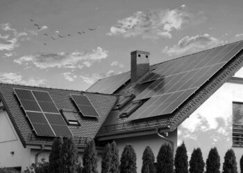 Dünya genelinde güneş panellerine yapılan yatırımlar 2022’de rekor kırdı