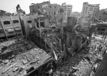 İsrail’in Gazze’ye bir gündeki saldırılarında 400’den fazla Filistinli hayatını kaybetti