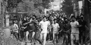 Bangladeş’te tekstil işçileri bir haftadır sokakta