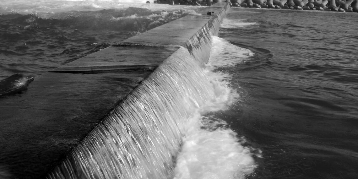 Maldivler, iklim göçünden önceki kartını oynuyor: Deniz duvarları, ıslah projeleri