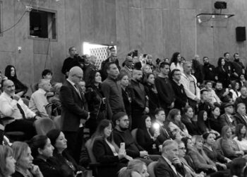 Çavuşoğlu ve Tatar’a şok eylem: Sizin yerinize biz utanıyoruz