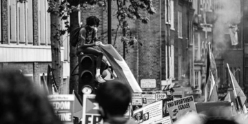 Yahudi öğrenciler: Yahudiliğimiz bizi İsrail devletine karşı çıkmaya zorluyor