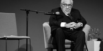 Henry Kissinger hayatını kaybetti