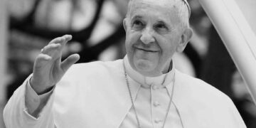 Vatikan’ın kapıları LGBTİ+’lara açıldı: Papa trans kadınlarla buluştu