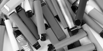 Çocuk ve gençlerin e-sigara kullanımı yetişkinleri geçti