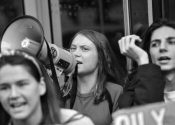 Greta Thunberg COP28’i eleştirdi: Etkisiz, yetersiz, başka bir ihanet
