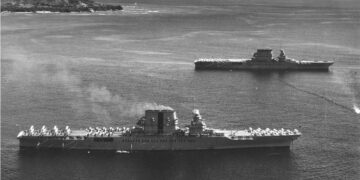 Rus Denizaltısı Ufa ve Balk Römorkörü bilgi toplamak için Doğu Akdeniz’de