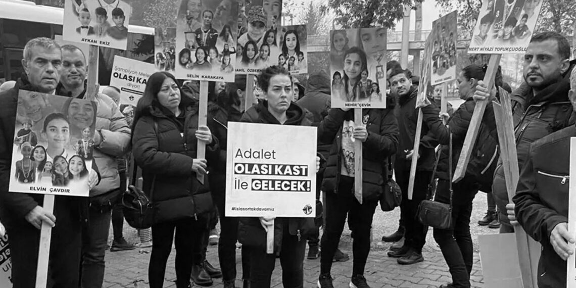 “Benim çocuğum donarak ölmedi, karın baskısı ve iç kanamadan öldü”