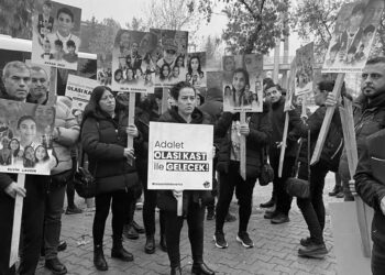 “Benim çocuğum donarak ölmedi, karın baskısı ve iç kanamadan öldü”