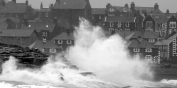 Norveç’te 30 yılın en güçlü fırtınası: Bu, başka türlü bir şey