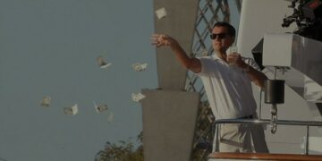 Fransa, Filistin’de balkondan dilencilere para fırlatıyor