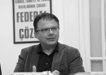 Akansoy: Oyunun yasaklanması yasakçı zihniyetin eseridir