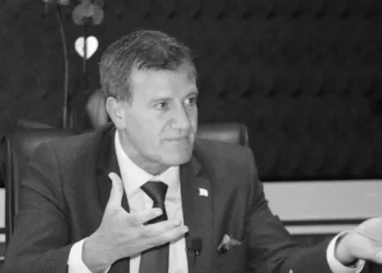 Erhan Arıklı kendi kendini yalanladı